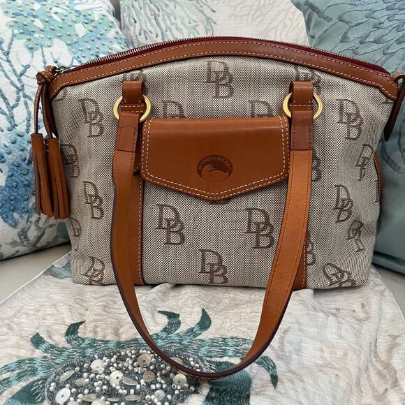 Dooney and Burke Vintage Domed Signature Logo Satchel, BRAND NEW!! w/o Tags - Picture 1 of 13